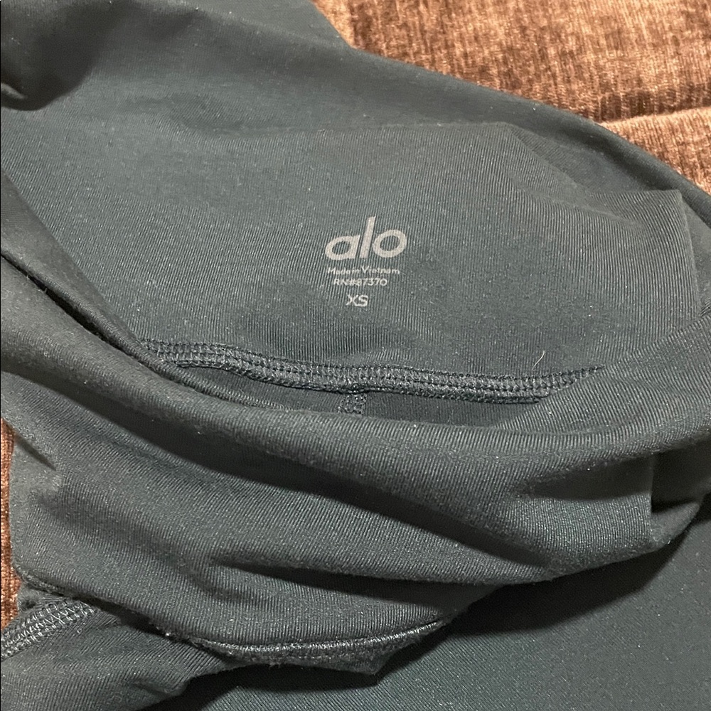 ALO Yoga women’s midnight green 7/8th high waisted airbrushed leggings size XS - Picture 2 of 2